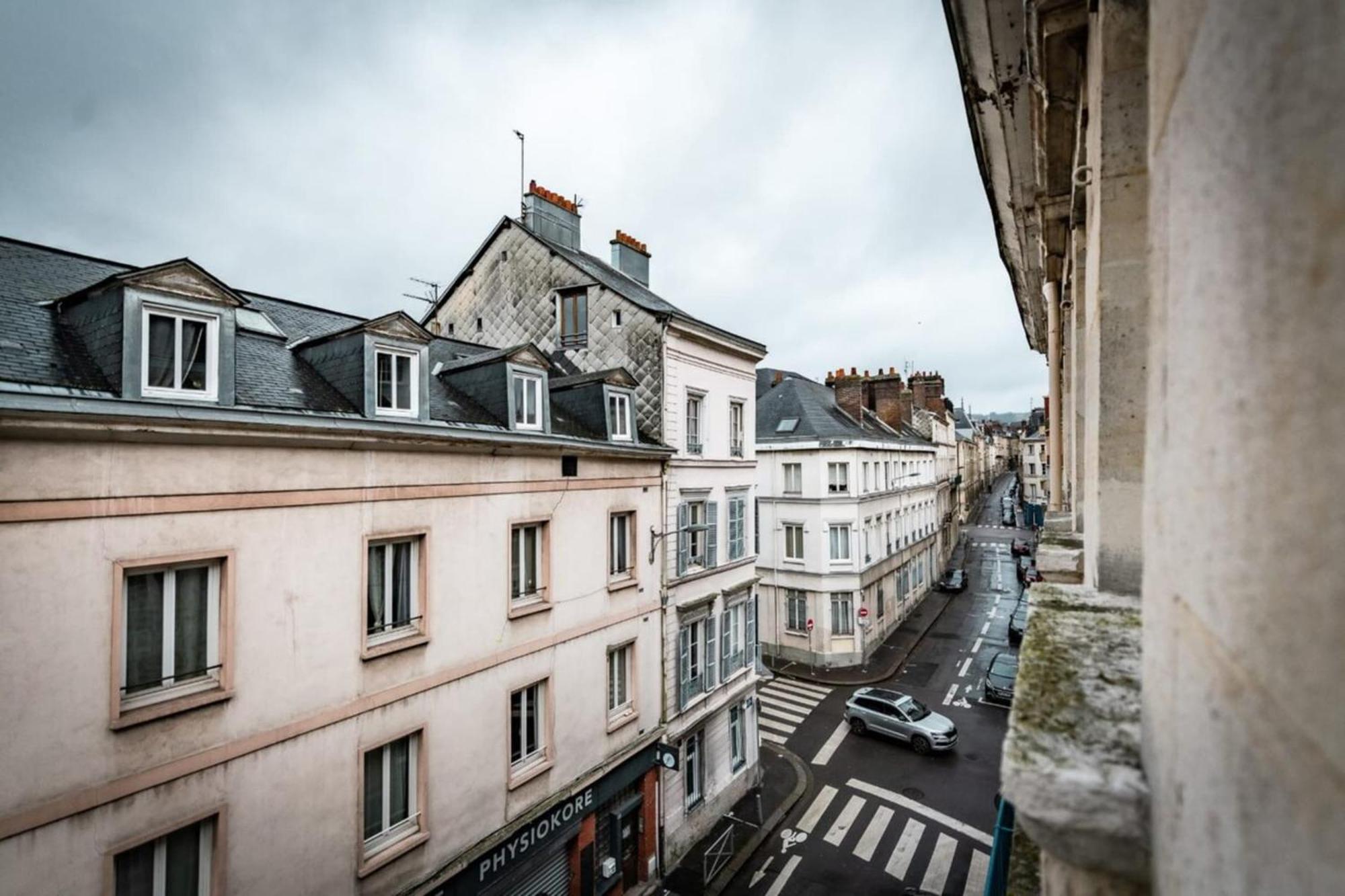 Gary Joli F2 Au Pied De La Gare De Rouen Apartment Exterior photo